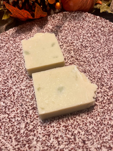 Cedar Eucalyptus Handmade Soap – Green Clay, Lavender & Sweet Orange